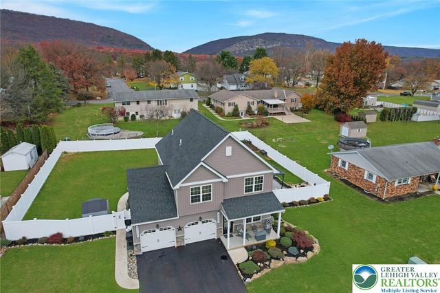 1180 Sunrise Lane, Slatington Boro, PA 18080