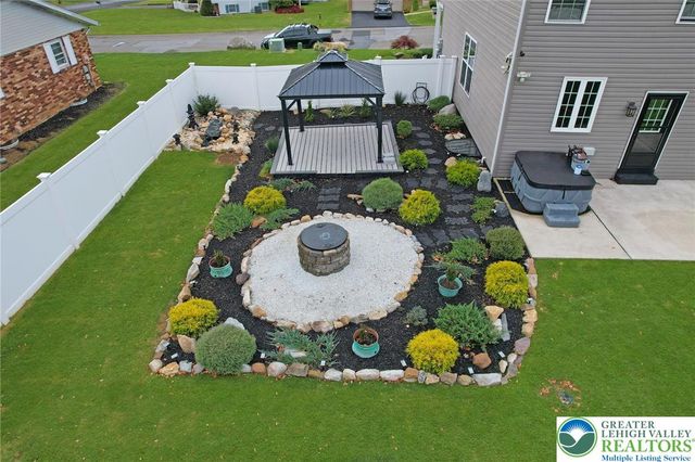 1180 Sunrise Lane, Slatington Boro, PA 18080