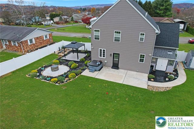 1180 Sunrise Lane, Slatington Boro, PA 18080