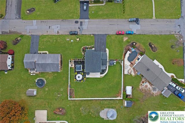 1180 Sunrise Lane, Slatington Boro, PA 18080