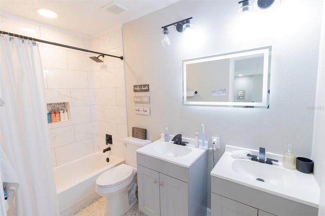 1635 LEDGESTONE DRIVE, Brandon, FL 33511