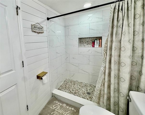 1635 LEDGESTONE DRIVE, Brandon, FL 33511