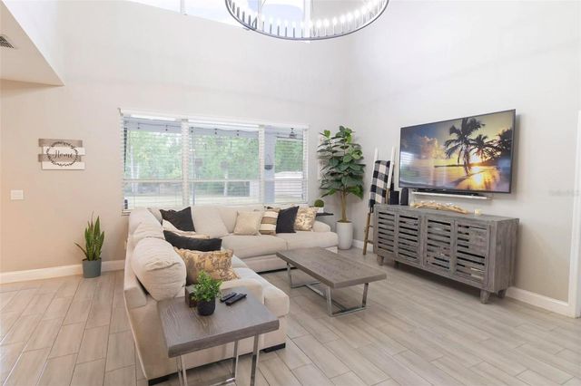 1635 LEDGESTONE DRIVE, Brandon, FL 33511