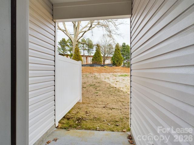 8021 Murray Branch Drive, Charlotte, NC 28216