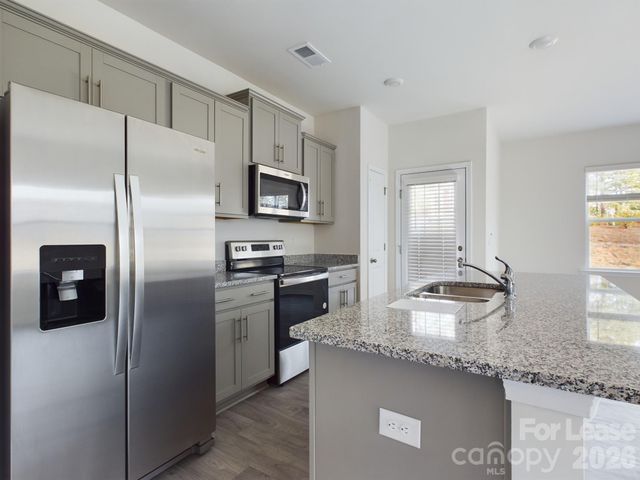 8021 Murray Branch Drive, Charlotte, NC 28216
