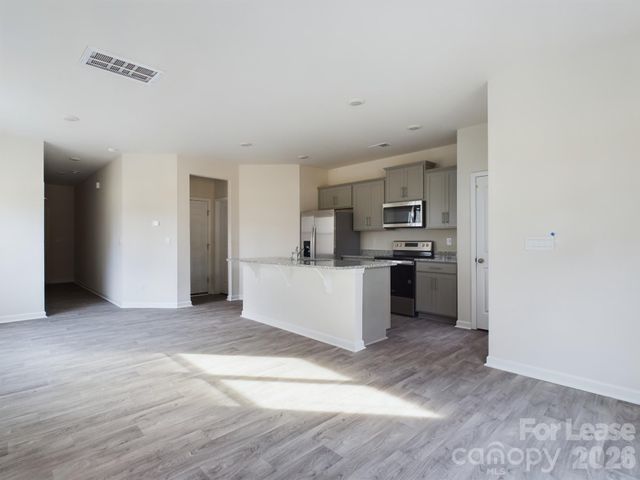 8021 Murray Branch Drive, Charlotte, NC 28216