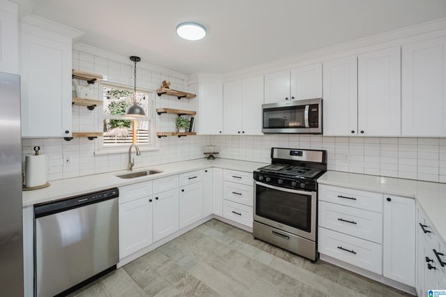 2416 WINE RIDGE DRIVE, Birmingham, AL 35244