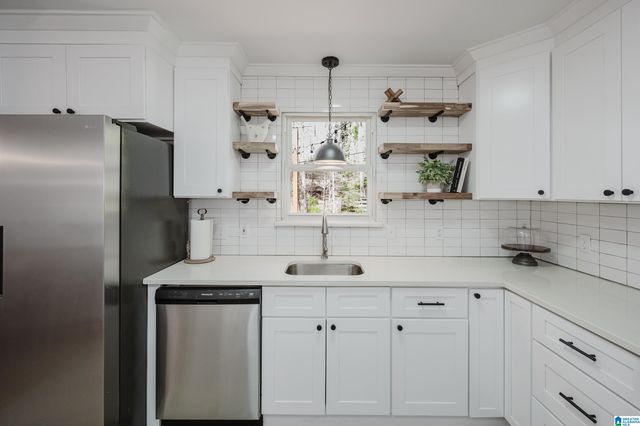 2416 WINE RIDGE DRIVE, Birmingham, AL 35244