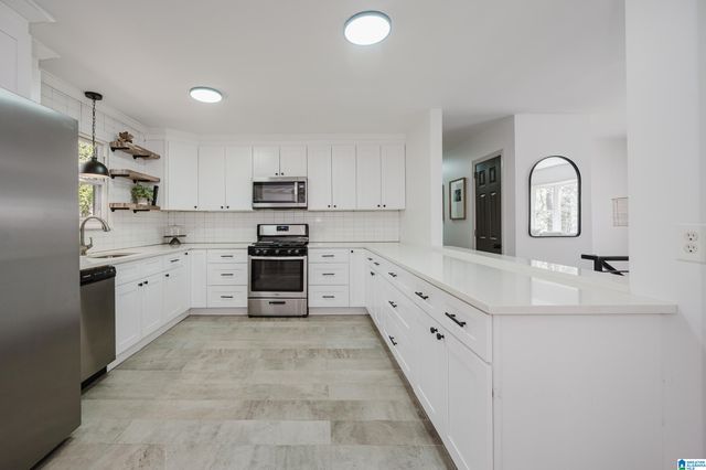 2416 WINE RIDGE DRIVE, Birmingham, AL 35244