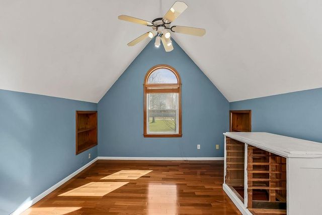 5550 Clare Road, Shawnee, KS 66226