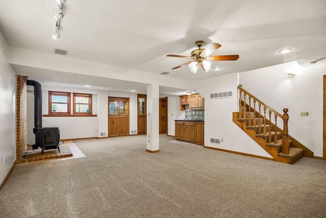 5550 Clare Road, Shawnee, KS 66226