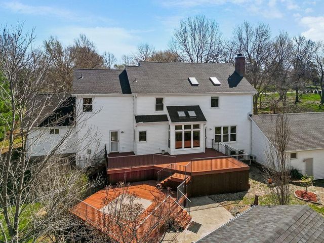 5550 Clare Road, Shawnee, KS 66226