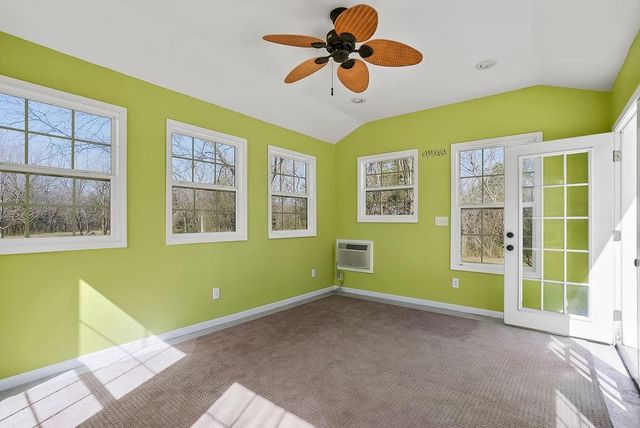 5550 Clare Road, Shawnee, KS 66226