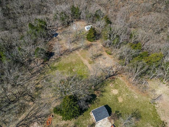 5550 Clare Road, Shawnee, KS 66226