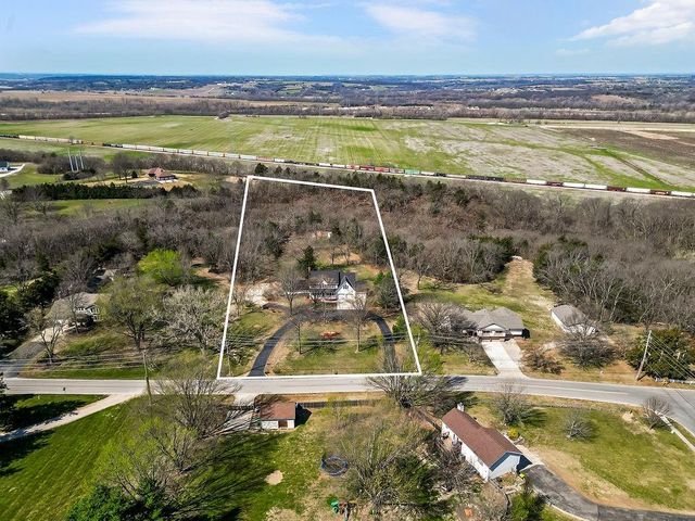 5550 Clare Road, Shawnee, KS 66226