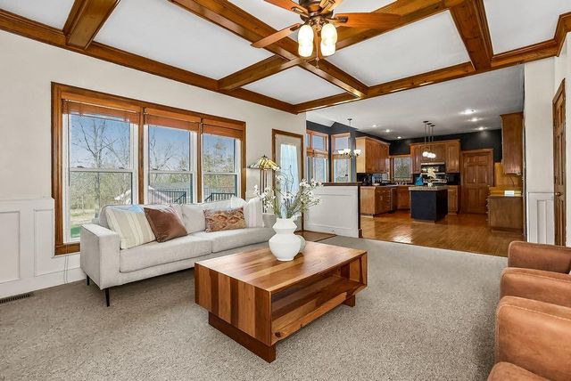 5550 Clare Road, Shawnee, KS 66226