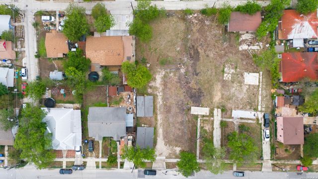 817 W POPLAR ST, San Antonio, TX 78212