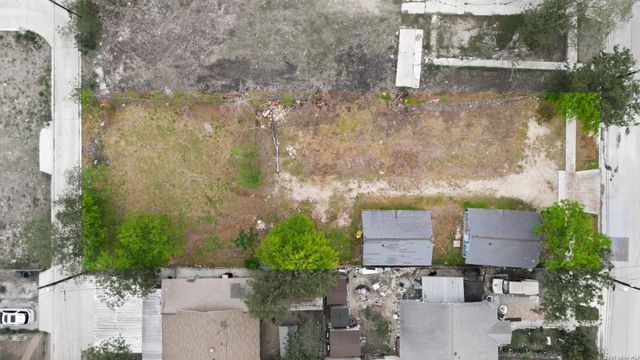 817 W POPLAR ST, San Antonio, TX 78212
