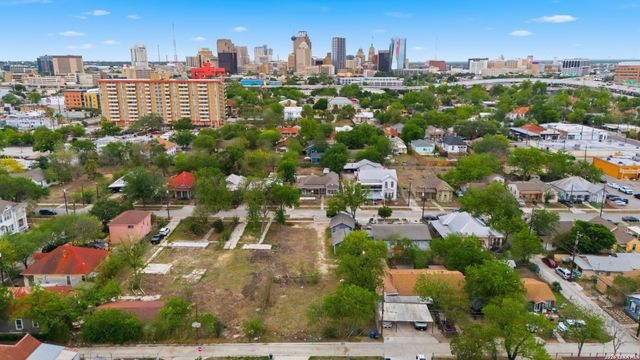 817 W POPLAR ST, San Antonio, TX 78212