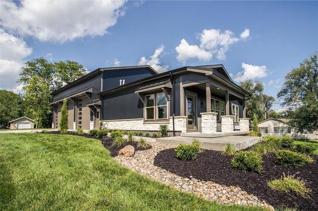 15021 Broadmoor Street, Overland Park, KS 66223