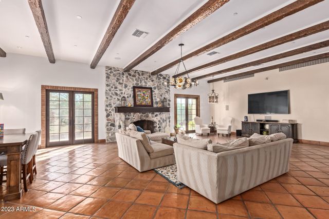 6708 E SAN MIGUEL Avenue, Paradise Valley, AZ 85253