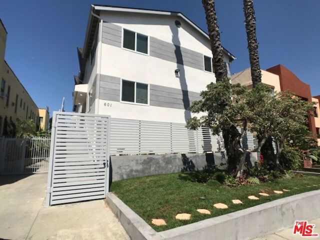 601 N Normandie Avenue 2, Los Angeles, CA 90004