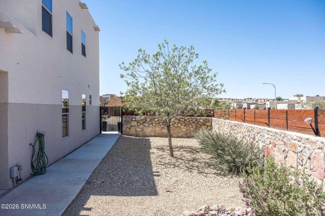 4629 Azure Hills Road, Las Cruces, NM 88011