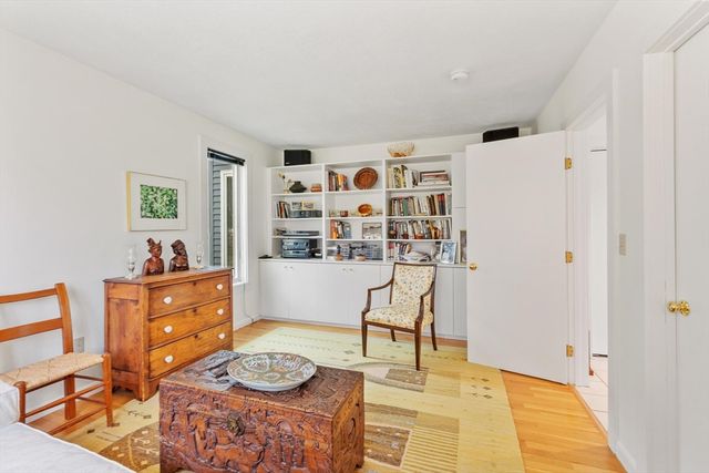 781 Strawberry Hill Rd, Concord, MA 01742