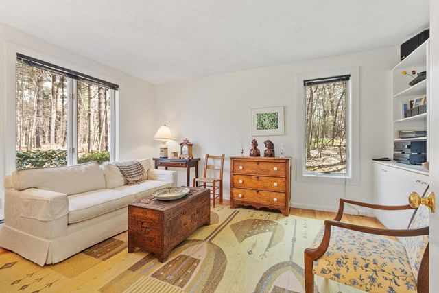 781 Strawberry Hill Rd, Concord, MA 01742