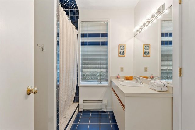 781 Strawberry Hill Rd, Concord, MA 01742