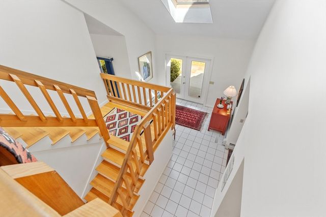 781 Strawberry Hill Rd, Concord, MA 01742