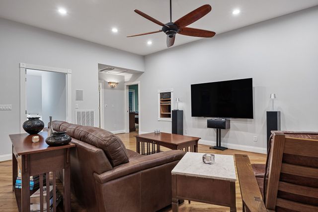 574 Hayes Ridge Rd, Lancaster, TN 38569