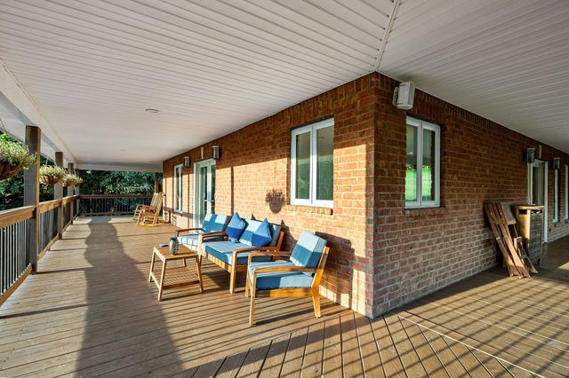 574 Hayes Ridge Rd, Lancaster, TN 38569