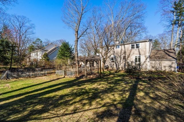 22 Munroe Road, Lexington, MA 02421
