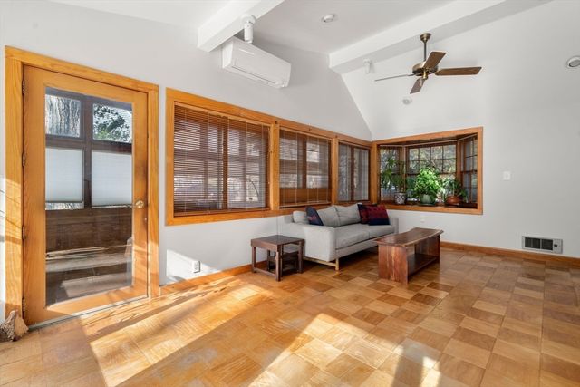 22 Munroe Road, Lexington, MA 02421