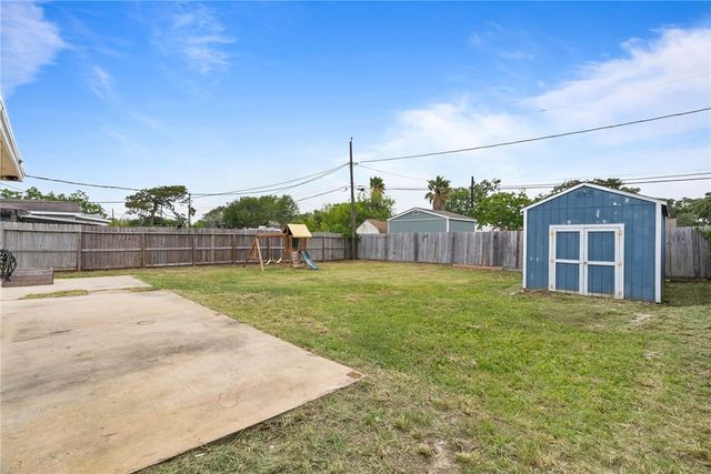3810 Wagner Lee Dr, Corpus Christi, TX 78418