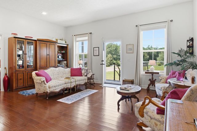 100 Hayden Drake Ln, Lafayette, TN 37083