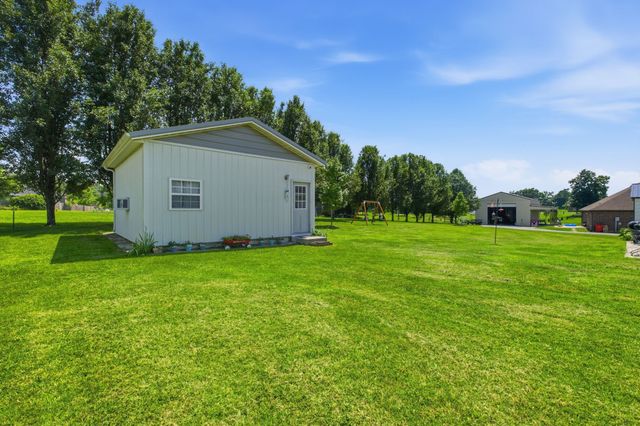 100 Hayden Drake Ln, Lafayette, TN 37083