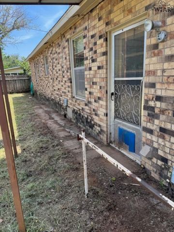 1301 SHEPPARD ROAD, Burkburnett, TX 76354