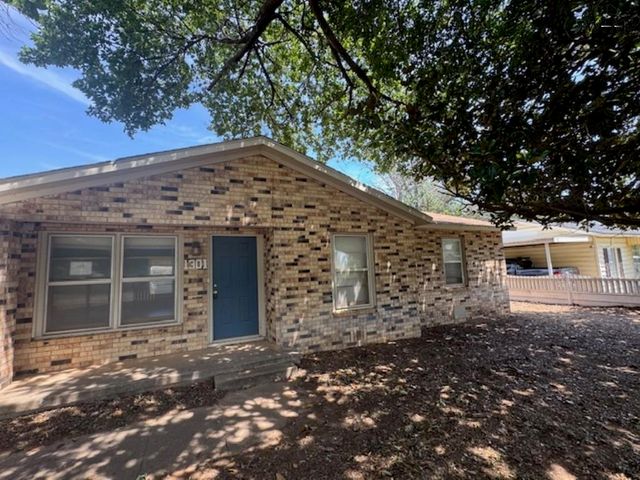 1301 SHEPPARD ROAD, Burkburnett, TX 76354