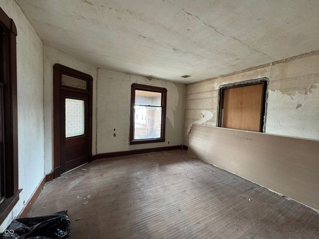 854 E 900 N, Mays, IN 46155