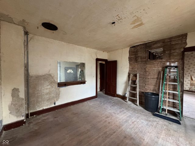 854 E 900 N, Mays, IN 46155