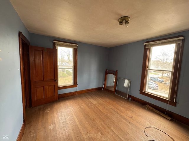 854 E 900 N, Mays, IN 46155