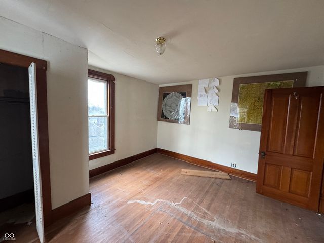 854 E 900 N, Mays, IN 46155