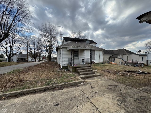 854 E 900 N, Mays, IN 46155