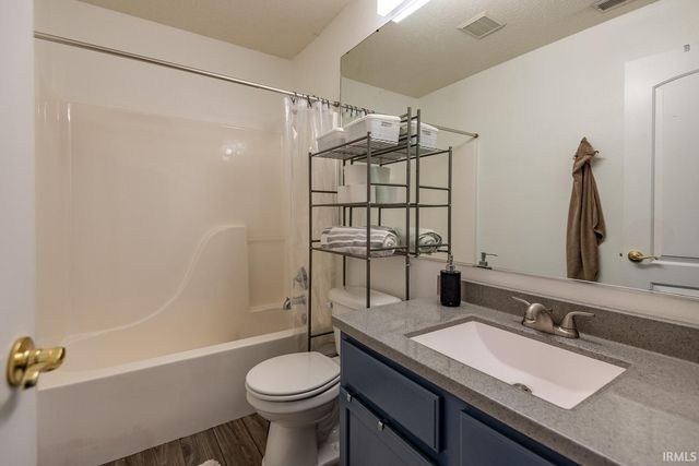 3528 S Glasgow Circle, Bloomington, IN 47403