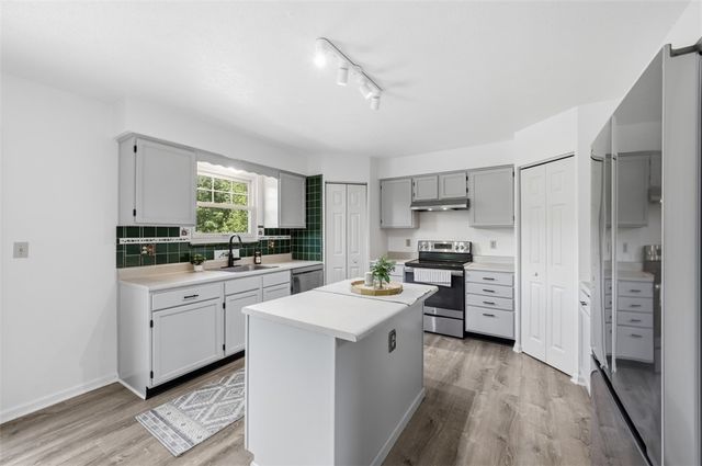 3011 Meyeridge Rd, Shaler, PA 15209