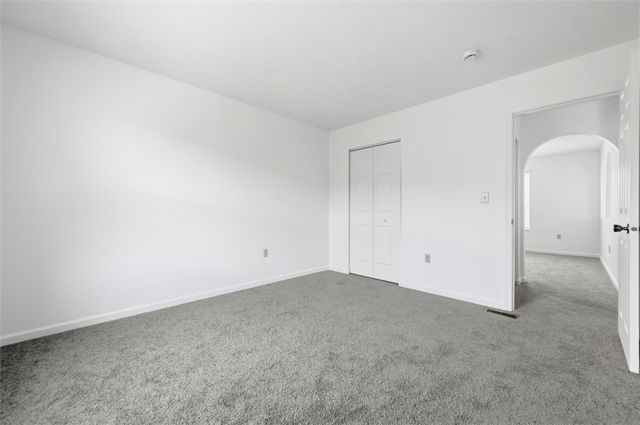 3011 Meyeridge Rd, Shaler, PA 15209