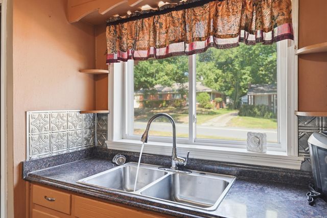 2212 Fair Park Boulevard, Little Rock, AR 72204