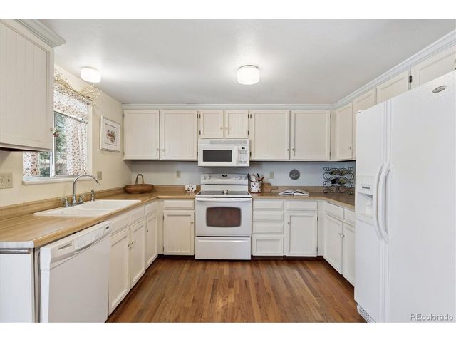 7076 S Elm Ct, Centennial, CO 80122